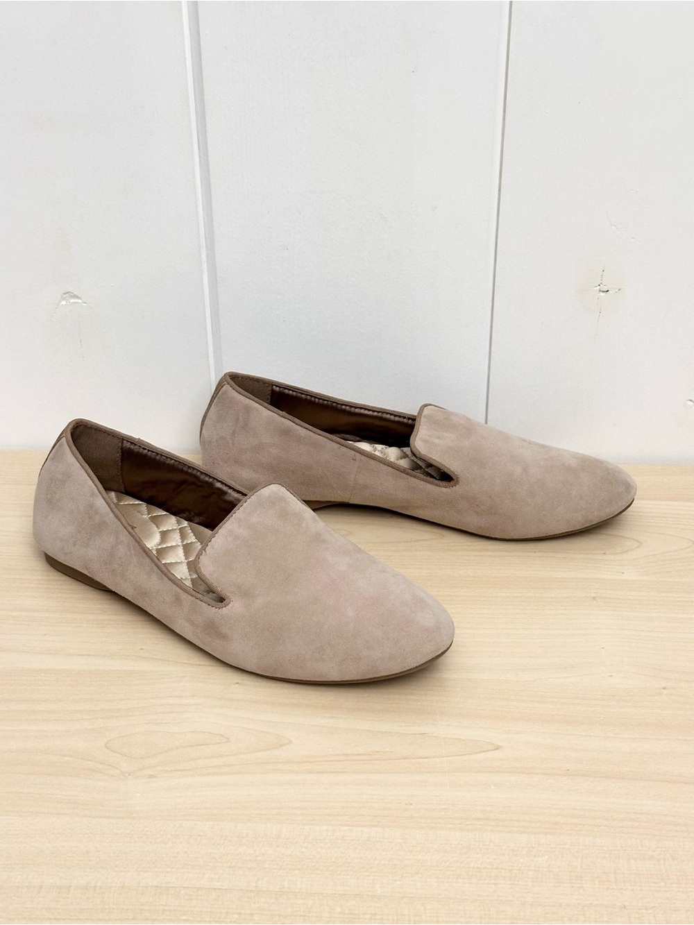Birdies The Starling Loafer In Latte Suede Size 7.5